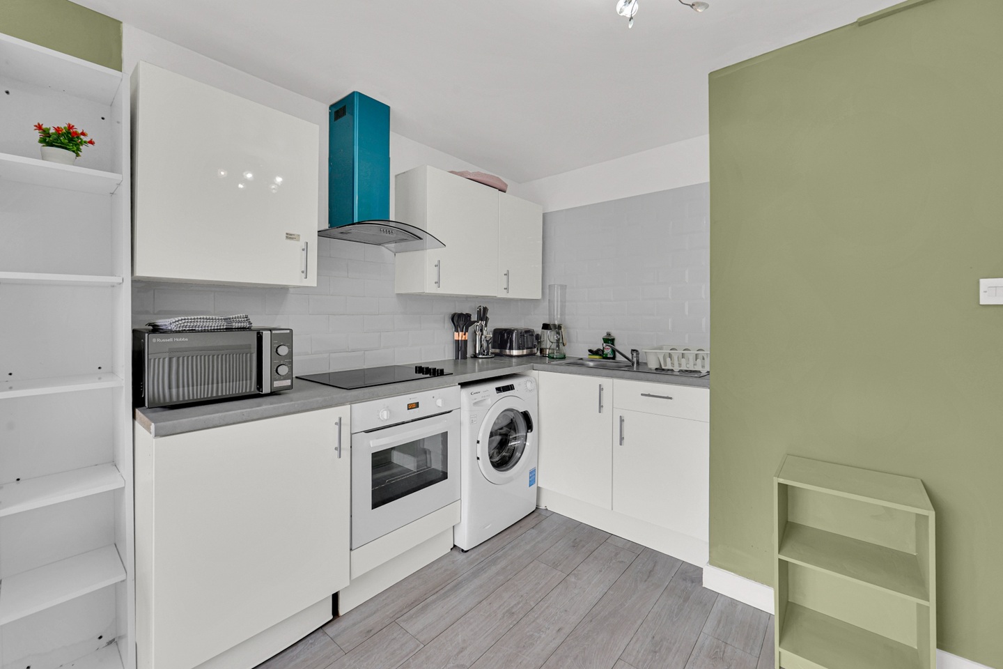 2 Bed Flat, London, N1 photo 5