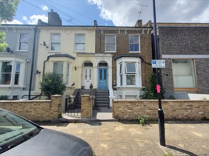 2 Bed Flat, Edenbridge Road, E9