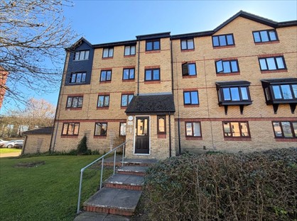 1 Bed Flat, Vange, SS16