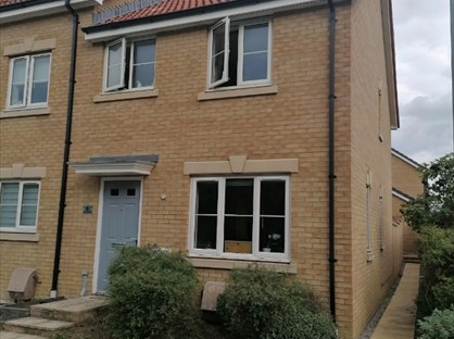 3 Bed End Terrace, Hastings Road, BA14