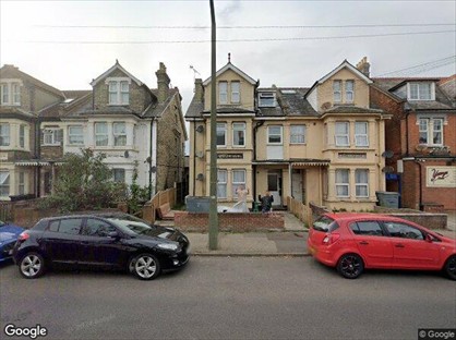 2 Bed Flat, Wellesley Road, CO15