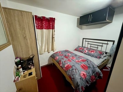 2 Bed Flat, Eastcote Lane, UB5