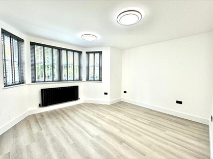 Room in a Shared Flat, Alexandra House, W2