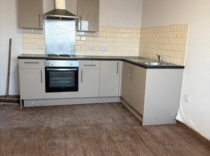 3 Bed Flat, Daniel House, L20