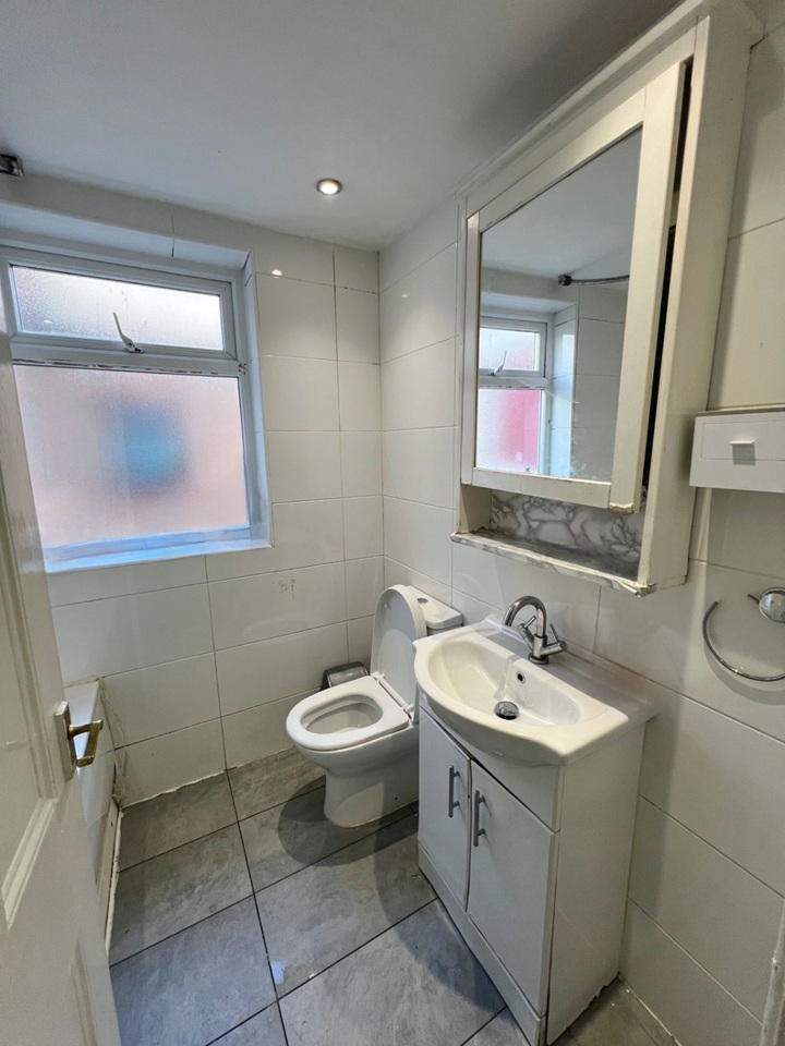 Additional image 8 of 3 Bed Terraced House, Church Avenue, M6, N1 7GU