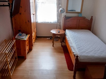 Room in a Shared House, Alma Road, ME12