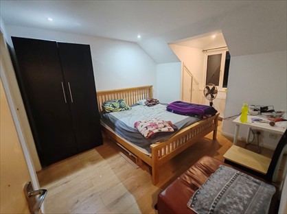 Room in a Shared House, Larch Close, E13