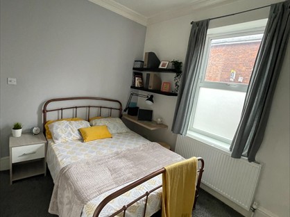 Room in a Shared House, White Street, WA1