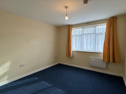 1 Bed Flat, Oxlow Lane, RM10
