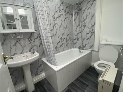 1 Bed Flat, Waterside View, DY13