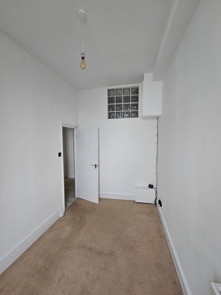 Additional image 11 of 2 Bed Flat, St. Aubyns, BN3, N1 7GU