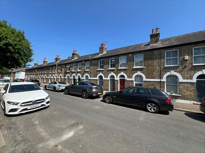 3 Bed Terraced House, Mooreland Road, BR1