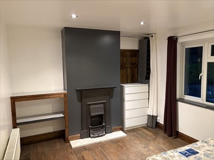 Room in a Shared House, Red Lion Crescent, CM17