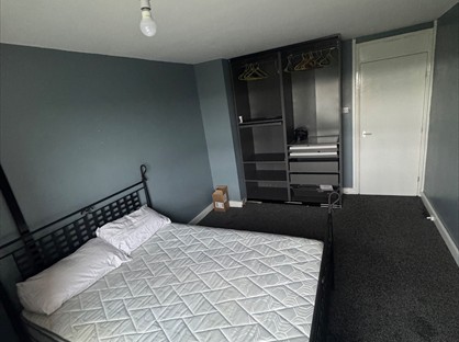 Room in a Shared Flat, Cottingley Heights, LS11