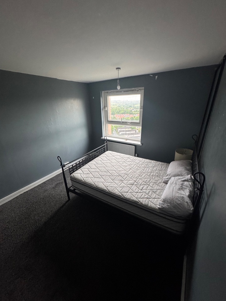 Room in a Shared Flat, Cottingley Heights, LS11 photo 3