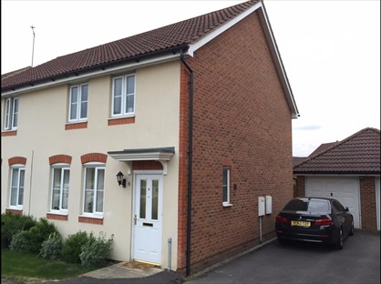 3 Bed Semi-Detached House, Pippin Grove, RG2