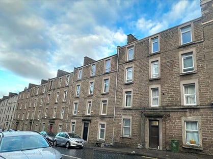 2 Bed Flat, Rosefield Street, DD1
