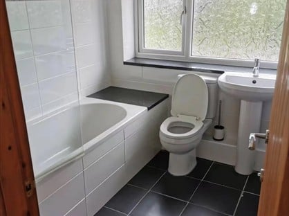 4 Bed Semi-Detached House, Pinewood Hill, YO10