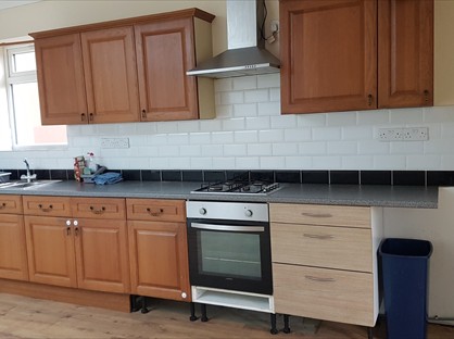 5 Bed Semi-Detached House, Bulstrode Avenue, TW3