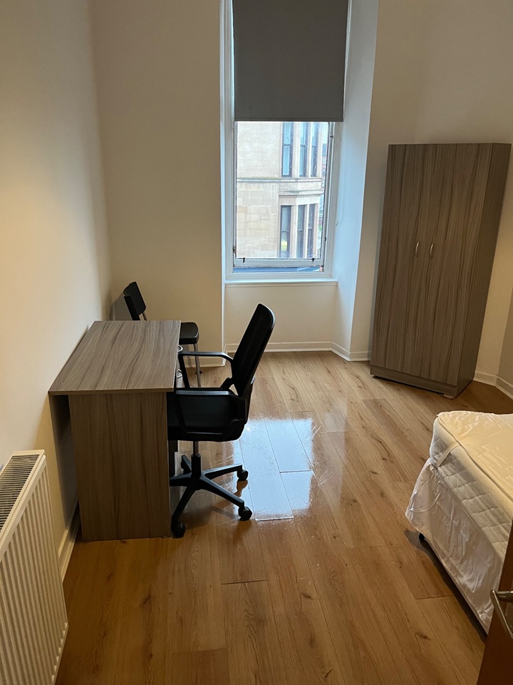 Additional image 3 of 3 Bed Flat, Dumbarton Road, G11, N1 7GU