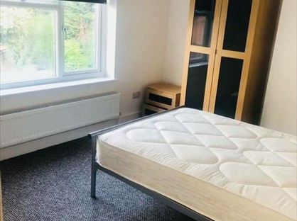 Room in a Shared House, Pier Road, ME7