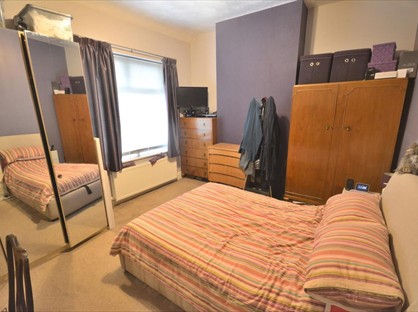 3 Bed Flat, Broom Street, M27