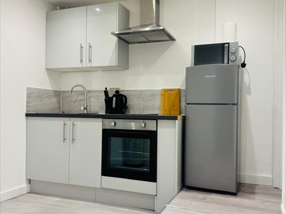 1 Bed Flat, Bell Street, NW1