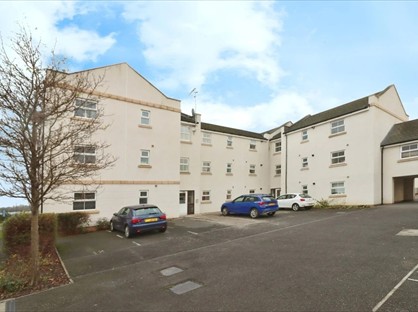 2 Bed Flat, Patchway, BS34
