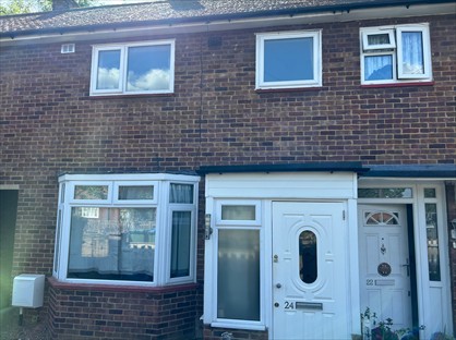 4 Bed Terraced House, Radfield Way, DA15