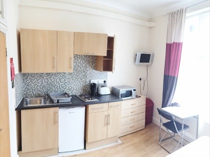 Studio Flat, Blythe Road, W14