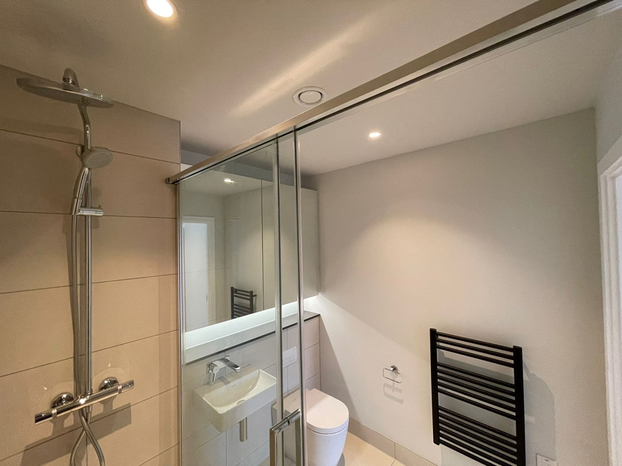 2 Bed Flat, Aspin Lane, M4 photo 3