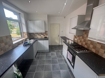 3 Bed Semi-Detached House, Halliwell Crescent, S5