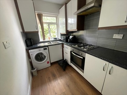 2 Bed Flat, Staines Road, TW14