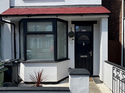 3 Bed Detached House, West Parade, PE3