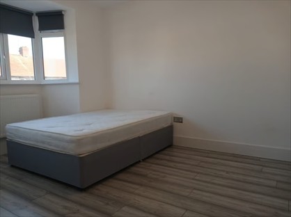 Room in a Shared House, Grosvenor Crescent, UB10