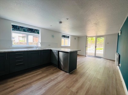 3 Bed Maisonette, Frogmore Street, NP7