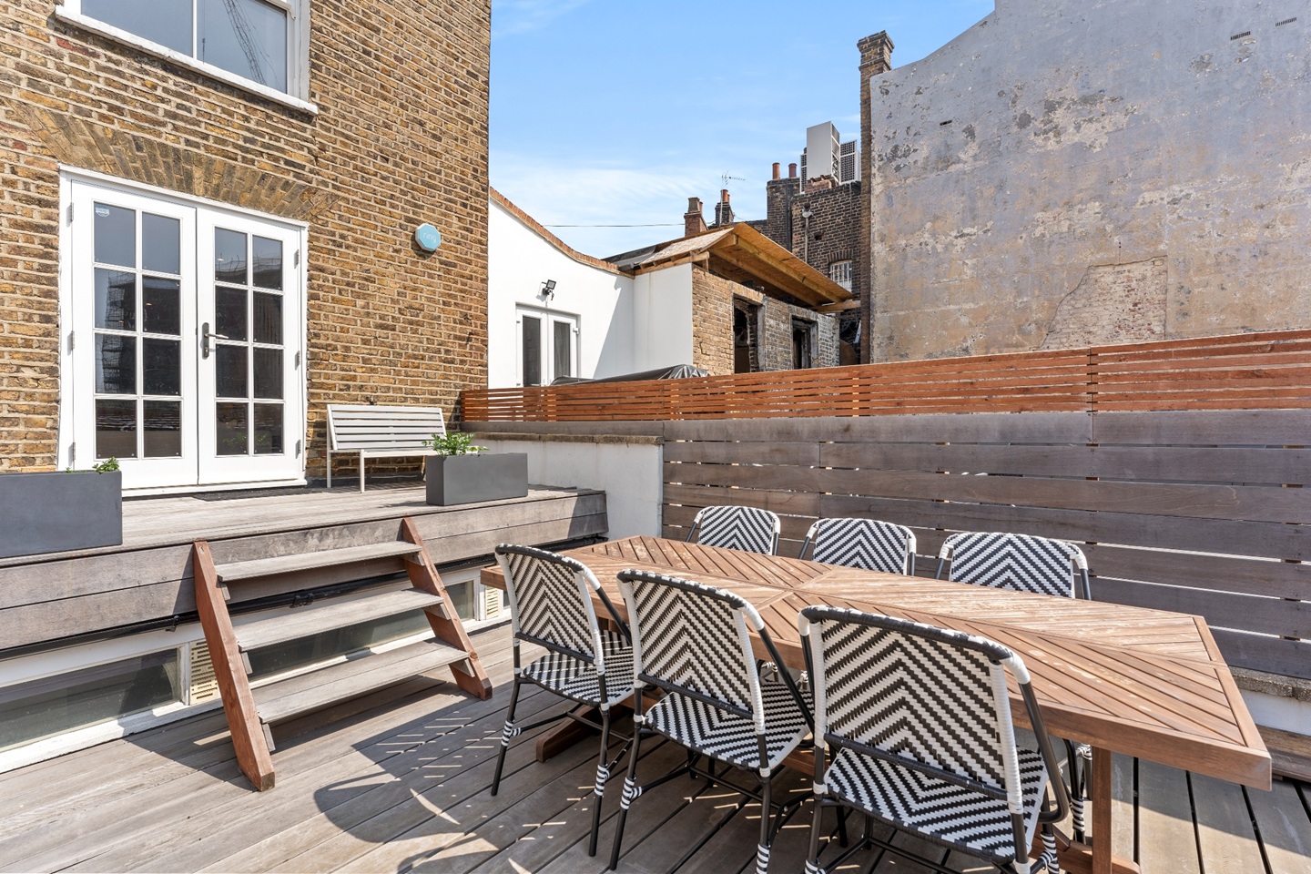2 Bed Flat, Chalk Farm Road, NW1 photo 5