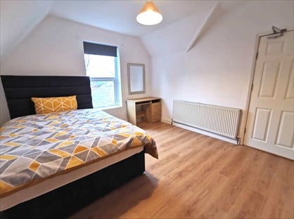 Room in a Shared House, Gillott Road, B16