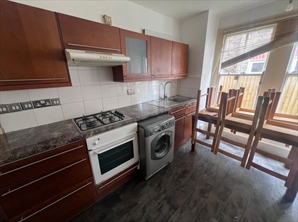 2 Bed Flat, Mersham Road, CR7