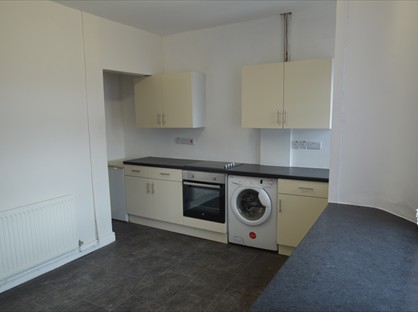 2 Bed Terraced House, Mealhouse Lane, M46