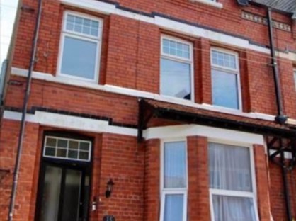 3 Bed Maisonette, Llewelyn Road, LL29