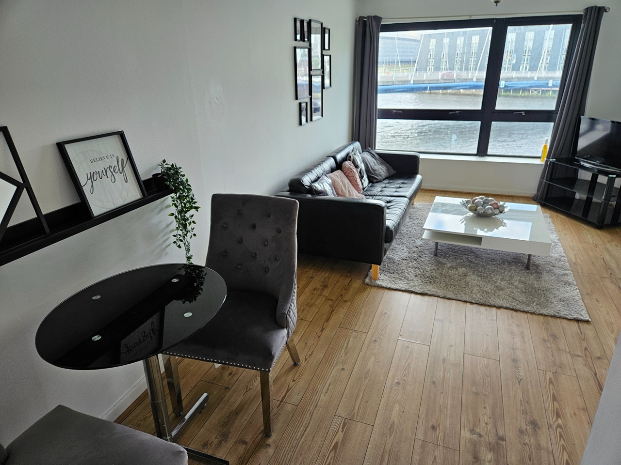 2 Bed Flat, Mavisbank Gardens, G51, N1 7GU