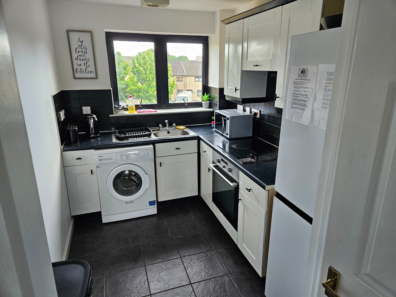 Additional image 2 of 2 Bed Flat, Mavisbank Gardens, G51, N1 7GU