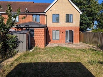 4 Bed End Terrace, New Farm Road, CO3