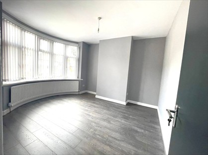 3 Bed Semi-Detached House, White Road, B32