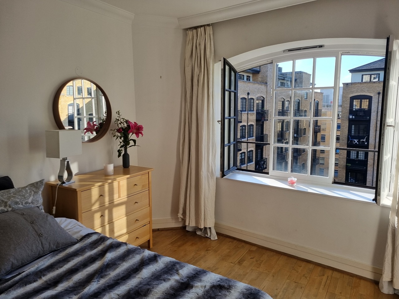 1 Bed Flat, Cardamom Building, SE1 photo 4