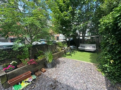 1 Bed Flat, Leigh Rd, SS9