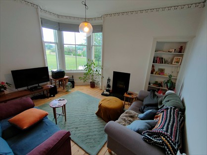 3 Bed Flat, New Street, EH21