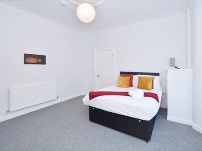 Room in a Shared House, Walthall Street, CW2