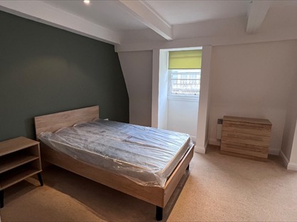 Room in a Shared House, Shafton Place, LS11